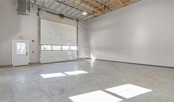 300 Coddington Hwy 202 & 204, Middletown, RI 02842