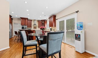 600 STONEHAM Ct, Ambler, PA 19002