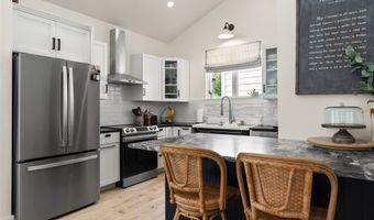 14833 Sunburst Dr, Bigfork, MT 59911