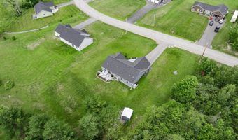 51 Knoll Crest Dr, Bangor, ME 04401