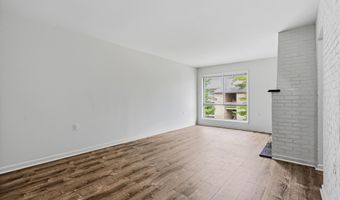 8604 VILLAGE Way 04/8604F, Alexandria, VA 22309