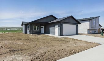 905 Bennington Dr, Box Elder, SD 57719