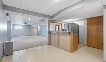 89 Cardinal Ave, Atkins, IA 52206