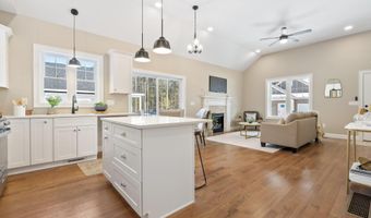 1 Renee Dr, Amherst, NH 03031