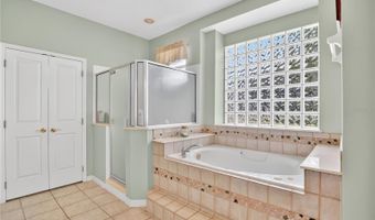 5237 CHISWICK Cir, Belle Isle, FL 32812