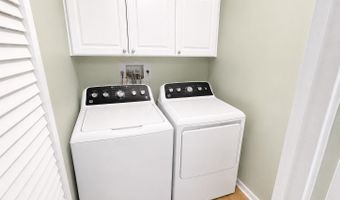 7 S Seas Ct, Barnegat, NJ 08005