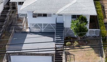 2166 Palolo Ave, Honolulu, HI 96816