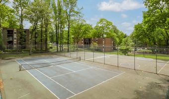 8316 TOBIN Rd 8316-11, Annandale, VA 22003