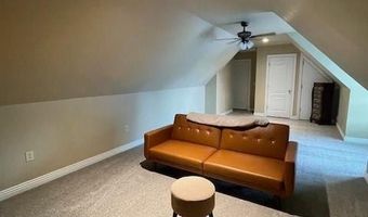 3906 NE Cadbury Ave, Bentonville, AR 72712