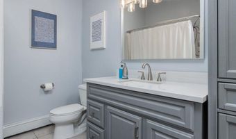 27 Grafton Dr, Bedford, NH 03110