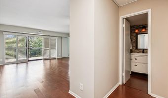 307 YOAKUM Pkwy 406, Alexandria, VA 22304