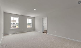 12 Dahlia Ct, Bayville, NJ 08721