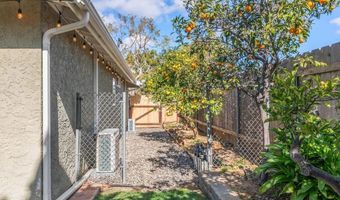 2245 Nob Hill Dr, Carlsbad, CA 92008