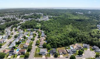 73 Timberline Rd, Bayville, NJ 08721