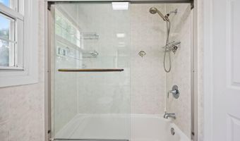 48 Cambridge Dr, Aberdeen, NJ 07747