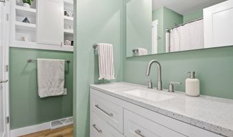 728 2nd St W, Altoona, WI 54720