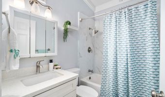 99-633 Hulumanu St, Aiea, HI 96701