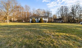 16 Edgebrook Ln, Airmont, NY 10952