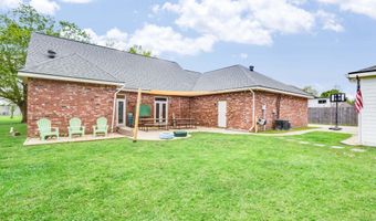 9306 Forest Rd, Abbeville, LA 70510