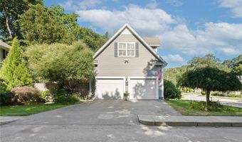 22 Aumond St, Cranston, RI 02905