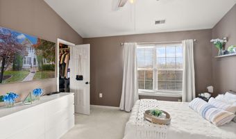 43273 CLEARNIGHT Ter, Ashburn, VA 20147