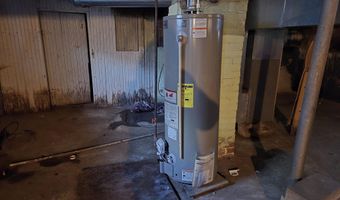 909 W 4th St, Bicknell, IN 47512