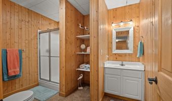 934 Lake Viking Ter, Altamont, MO 64620