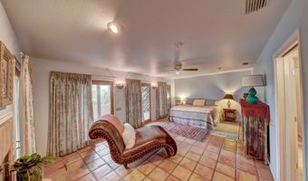 1009 N Loop Rd, Alpine, TX 79854