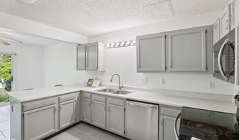 6002 Draycott Dr, Indianapolis, IN 46236