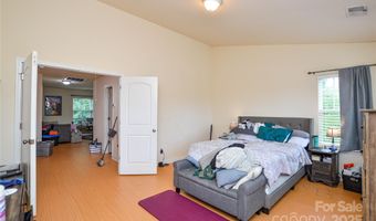 10420 Benfield Rd, Charlotte, NC 28269