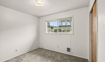 749 1ST St, Brookings, OR 97415