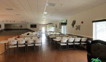 327 Waldorf Dr, Auburndale, FL 33823