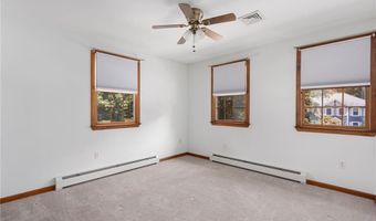 86 Wickham Rd, North Kingstown, RI 02852