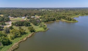 1701 W Lake Shore Dr, Alvarado, TX 76009