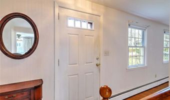 86 Rogers Ave, Barrington, RI 02806