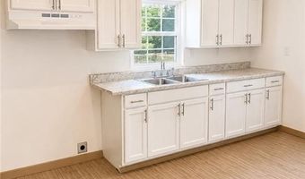 850 N Adams St, Alice, TX 78332
