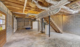 147 Birch Ln, Arden, NC 28704