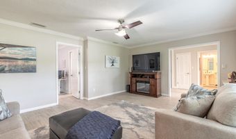 410 Ipswich St, Altamonte Springs, FL 32701