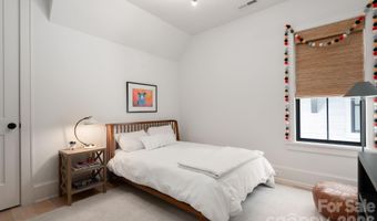 3020 Whiting Ave, Charlotte, NC 28205