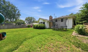 301 Walnut Ln, Apple Valley, MN 55124