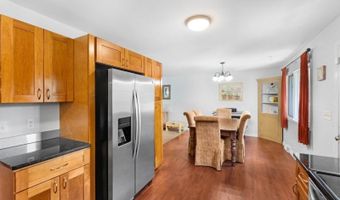 17 Muscotah Rd, Alloway, NJ 07422