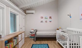 5633 Kanau St, Honolulu, HI 96821