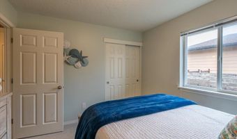2701 Lincoln Ave, Bandon, OR 97411