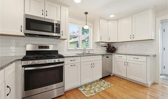 100 Hope St, East Providence, RI 02916