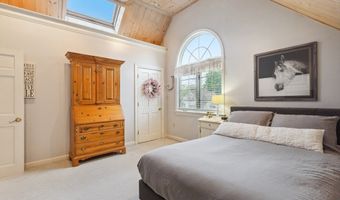 292 Plymouth St, Abington, MA 02351