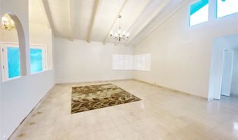 7189 Koamano St, Honolulu, HI 96825