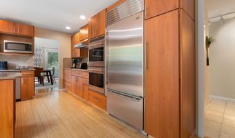 99 Birkdale Rd, Bedford, NH 03110