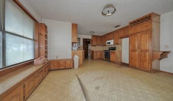 203 Texas Dr, Hideaway, TX 75771