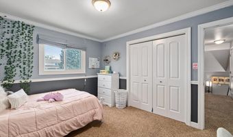 6914 CORDOVA Dr, Cheyenne, WY 82009