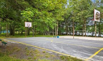 170 Fern Ridge Rd, Blakeslee, PA 18610